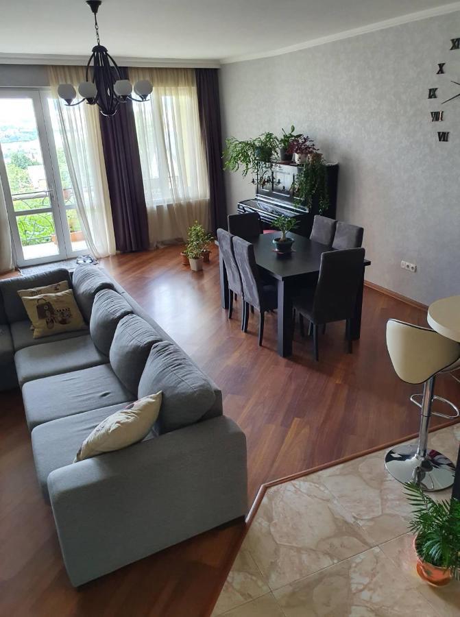 Hotel Tbilisi View House Extérieur photo